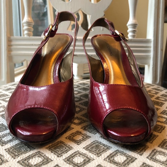 Arturo Chiang ruby red heels 8 - Picture 3 of 6